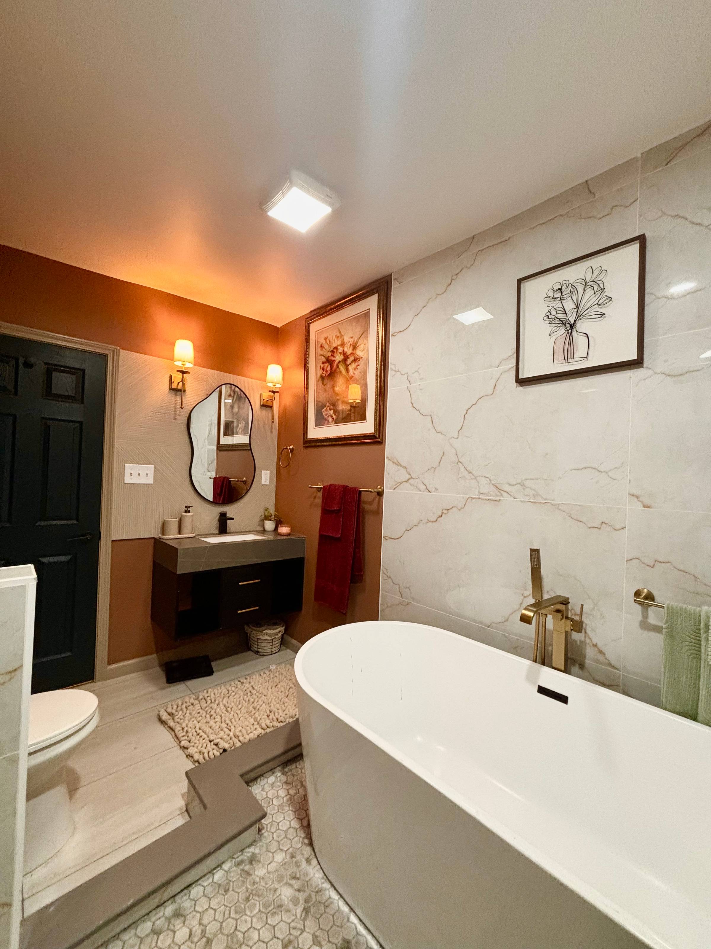 Custom cabinets, sleek countertops, appliances, light fixtures and those patio doors that flood the room with natural light, they don’t just elevate your everyday cooking experience. They instantly tell buyers (and guests) “this home is high-quality.” Kit