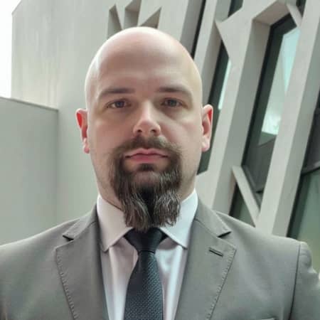 Brett Knapik - Fractional CTO