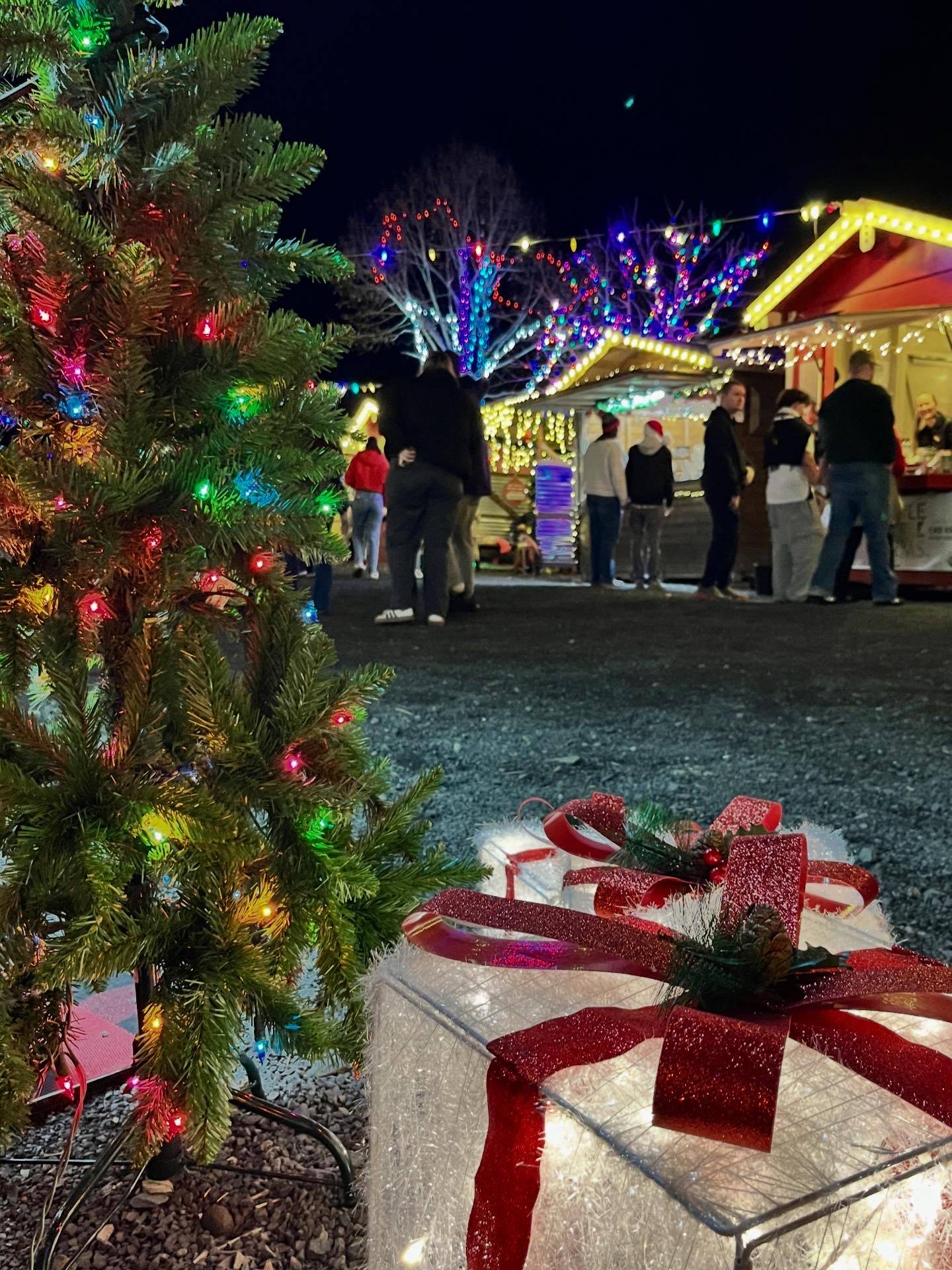 Silverton Christmas Market in Oregon