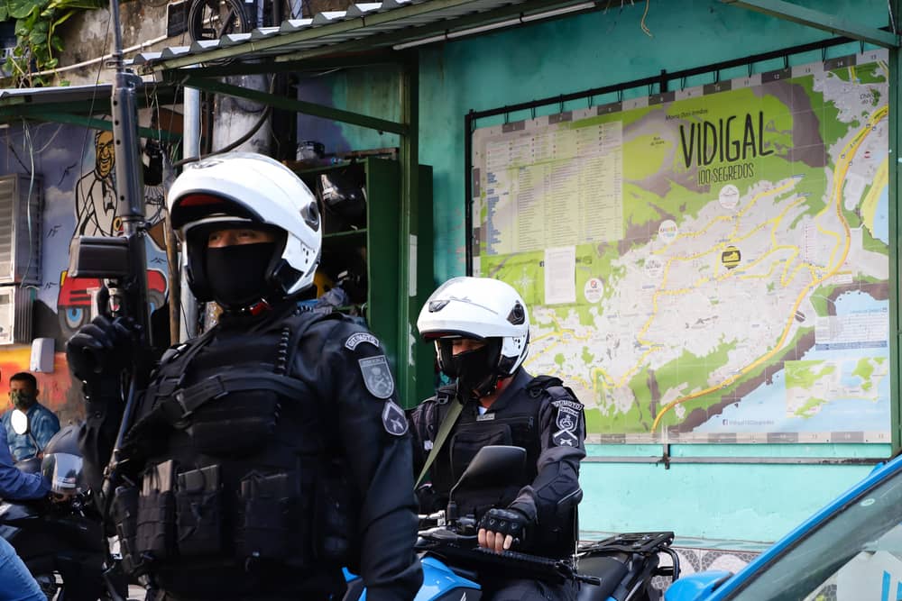 Military Police of Rio de Janeiro State during an operation (Photo: Andre_MA / Shutterstock.com)