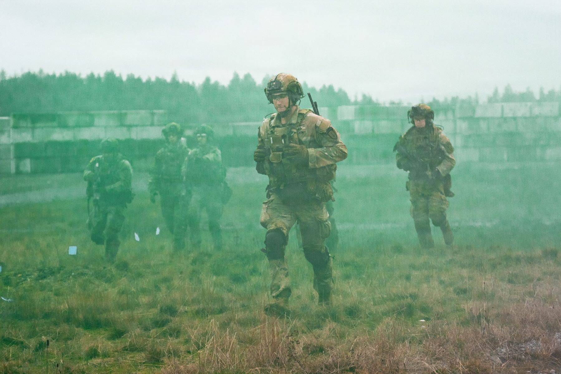 U.S. Soldiers maneuver through smoke during a live-fire exercise at Joint Base Lewis-McChord, Washington, March 4, 2026. (Credit: U.S. Army photo by Sgt. Elijah Magaña)