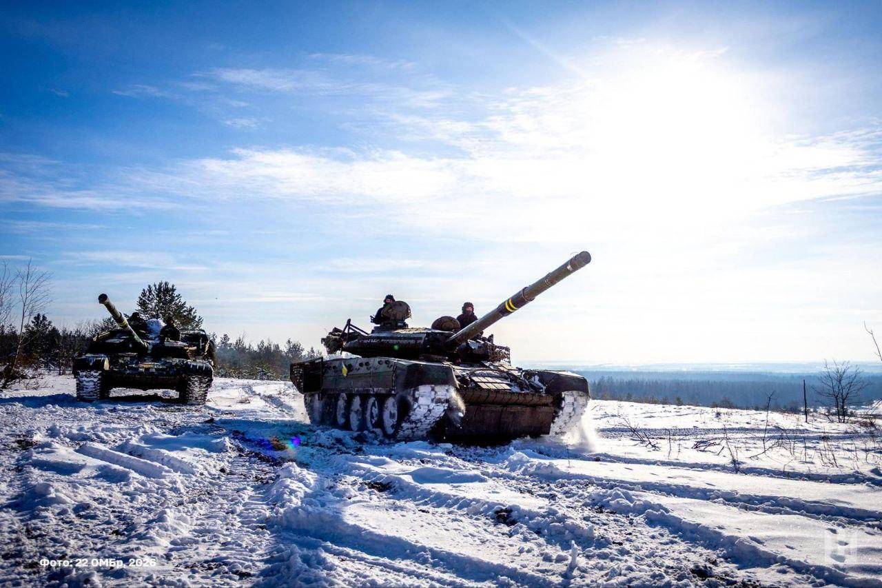 Ukrainian armor advances through winter conditions in eastern Ukraine. (Photo: 22nd Mechanized Brigade/AFU)