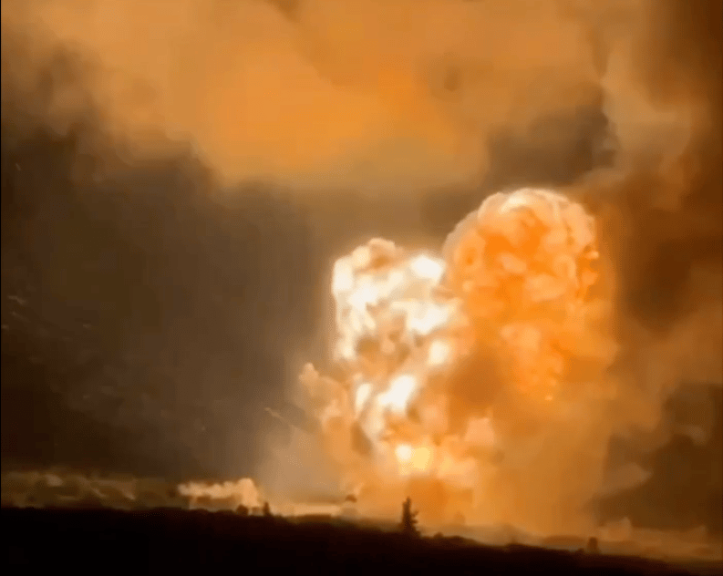 A screenshot from one of several viral videos showing a massive explosion in the city of Khartsyzk. (Source: Ukraine Context / Telegram)