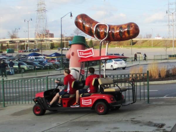 milwaukee brewers tailgating