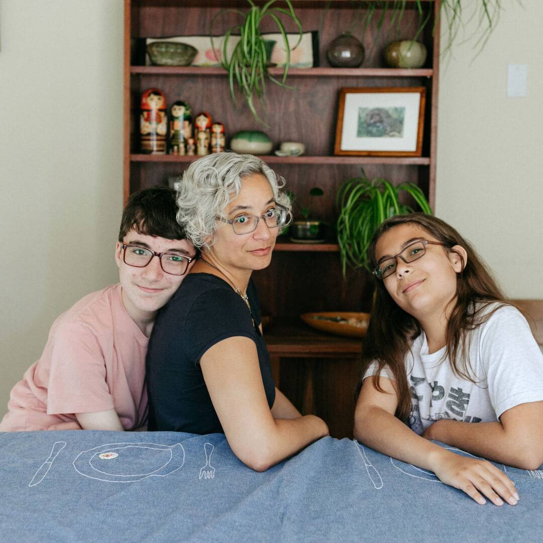 Arianne Foulks and her two kids
