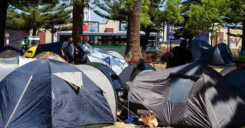 >Gold Coast City Council will fine and confiscate belongings of homeless individuals who refuse to vacate public spaces.