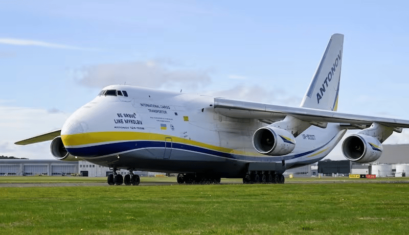 The world’s largest active cargo plane, the Antonov AN-124 'Ruslan', lands in Brisbane — capable of carrying satellites, tanks, and entire factories.