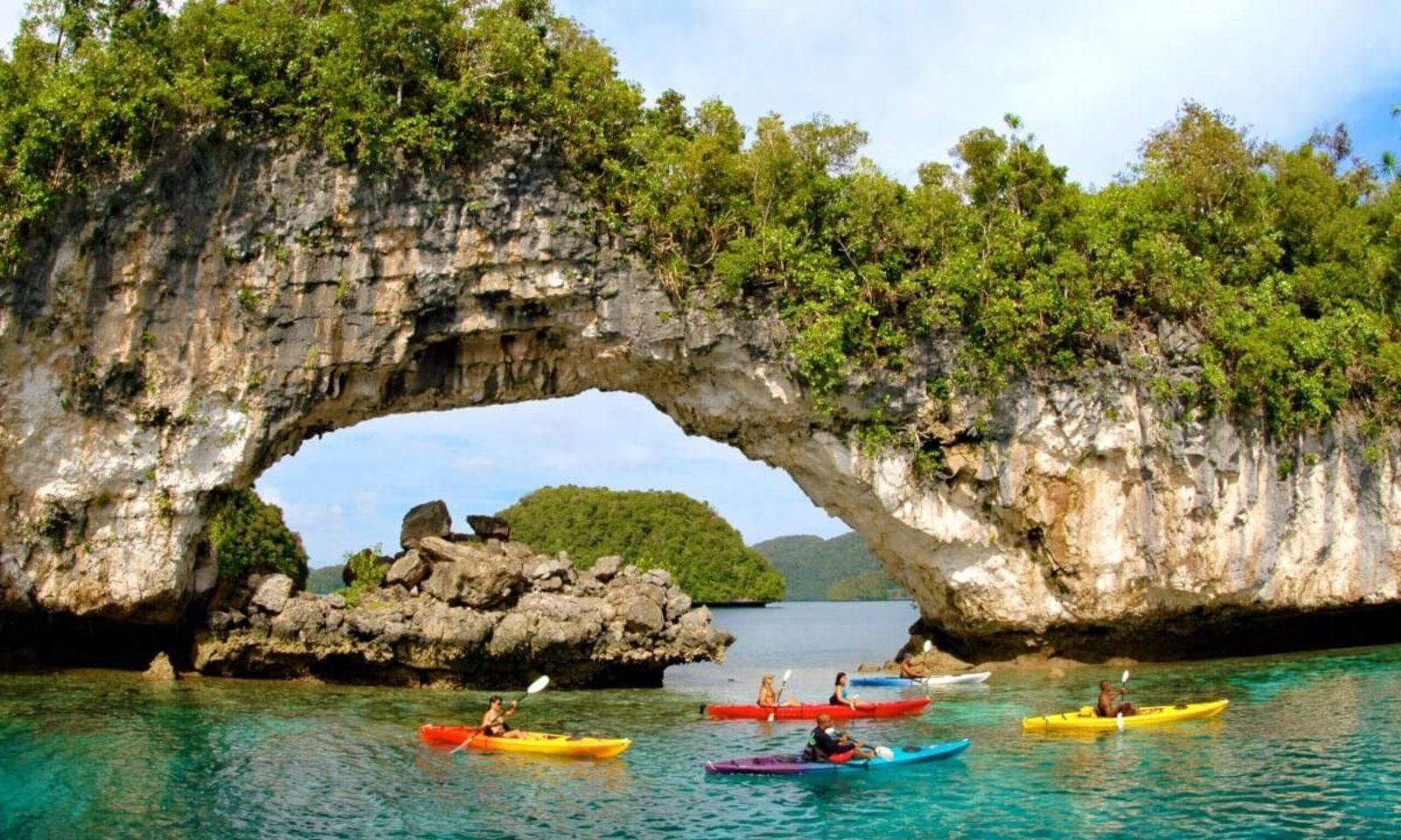 UNESCO animated film illustrates Pacific geoparks using sites like Sāmoa's Mt Matavanu and Vanuatu's Yasur Volcano to promote geotourism and hazard education.