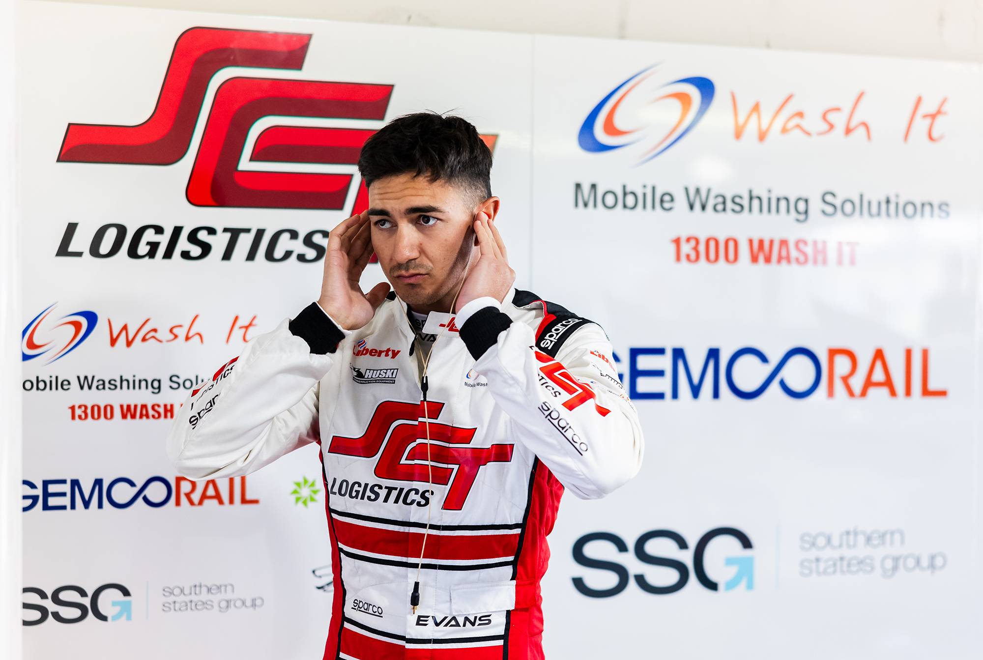 Jaxon Evans' #12 Camaro features a stunning Fijian-inspired livery by artist Nakita Russell-Watling, making him the first Pacific Islander to compete in Supercars as he honors his Fijian-Rotuman heritage at Darwin's Indigenous Round.