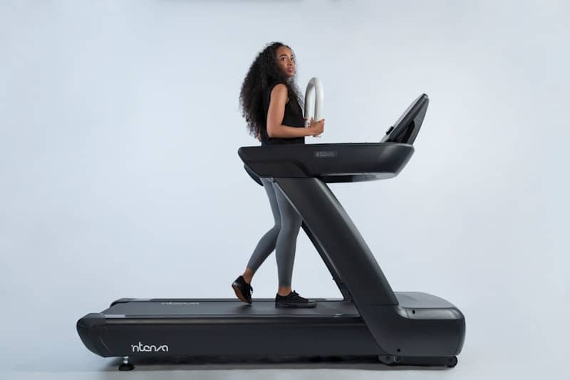 ? Healthspan is king - but it is falling ? Compared to longevity ? Do this simple treadmill exercise to improve your balance ? Less falls | Newsletter @bodyagebuster | Walter Adamson