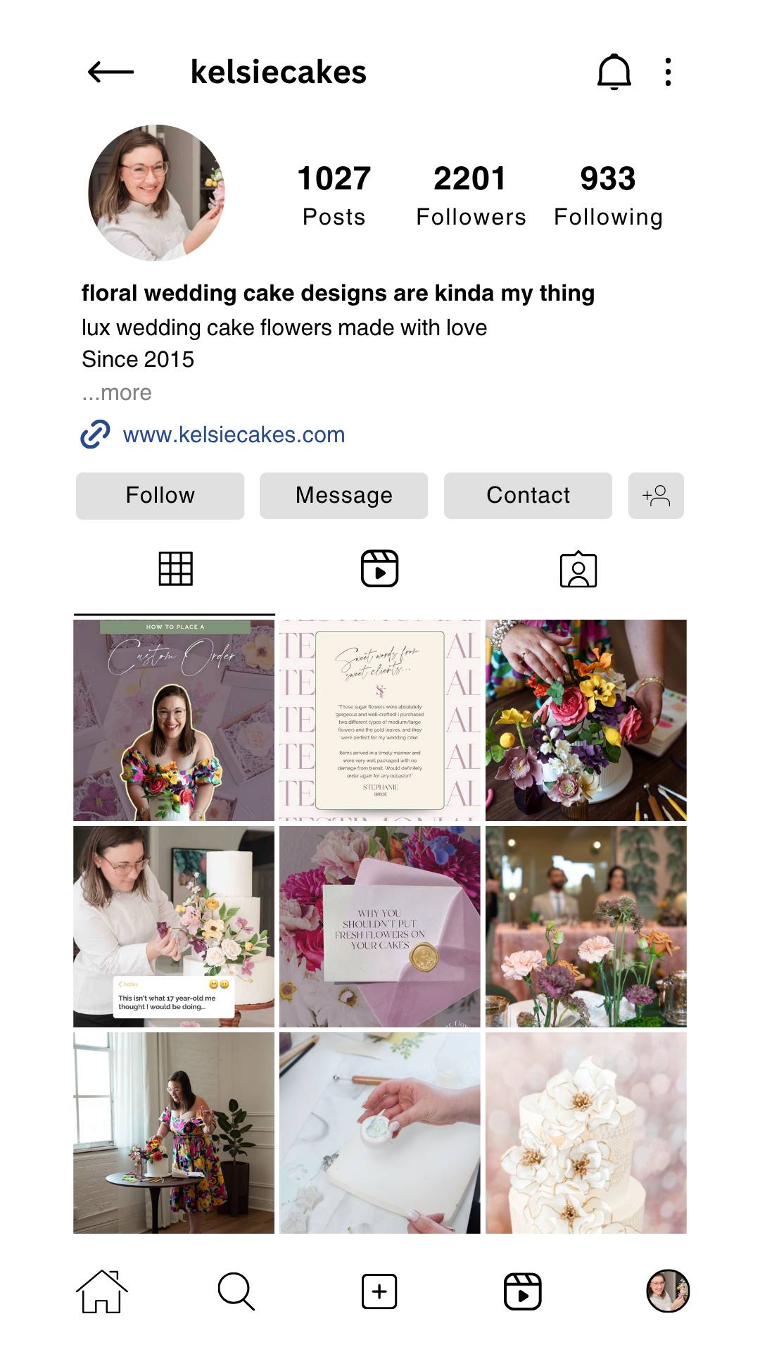 preview of an instagram grid featuring photos of sugar flowers and kelsie with decorated cakes