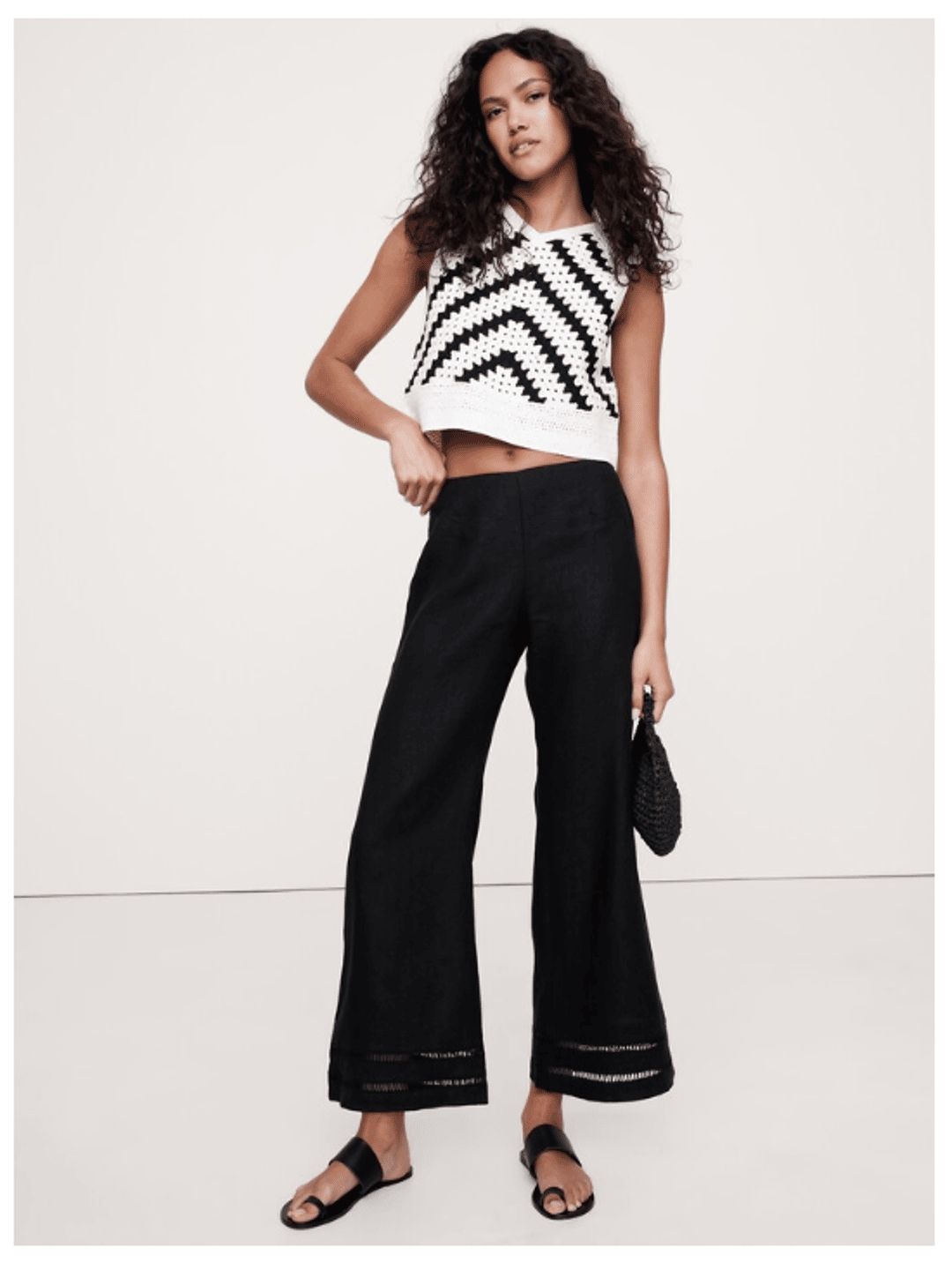 Mid-Rise Kick-Flare Lace-Trim Linen Ankle Pant • Banana Republic