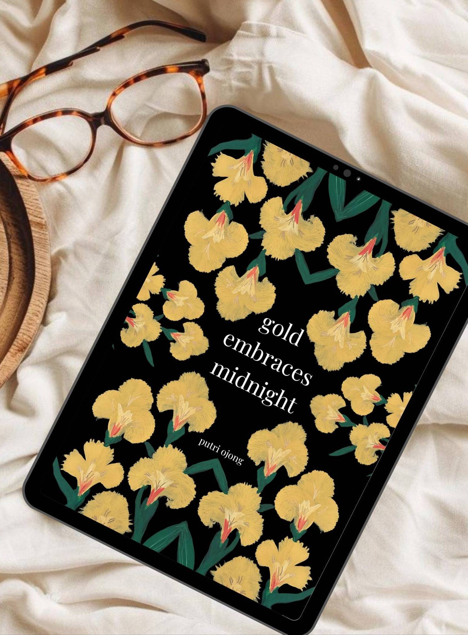 Gold Embraces Midnight by Putri Ojong (Ebook PDF)