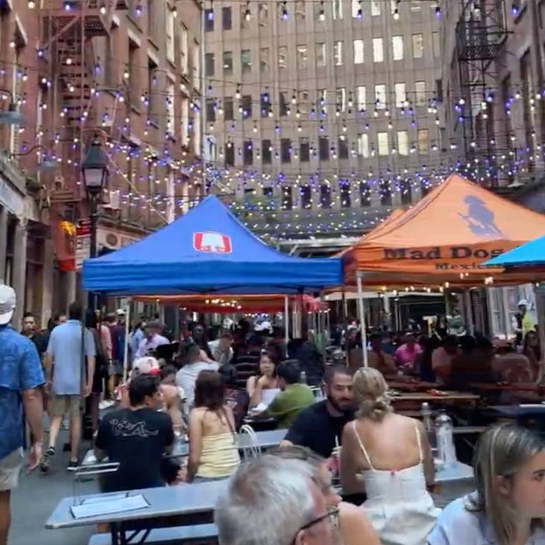 Dog-friendly Adrienne's Pizza Bar Stone Street NYC