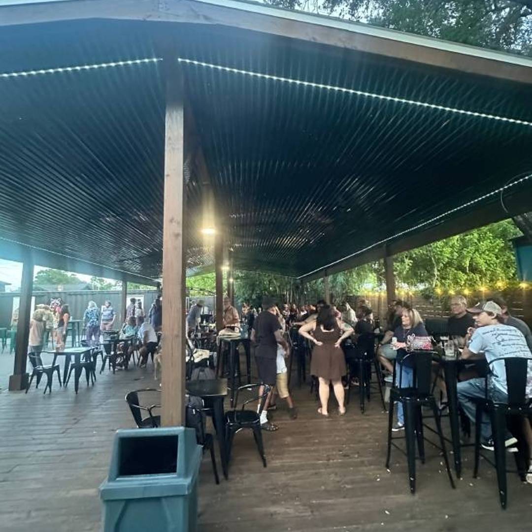 Outcast Brewing - Dog-Friendly Brewery St Pete