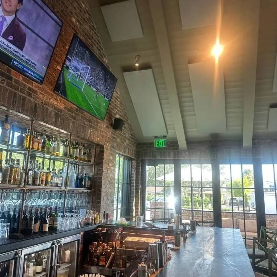 Mad Dogs and Englishment Dog Friendly Bar