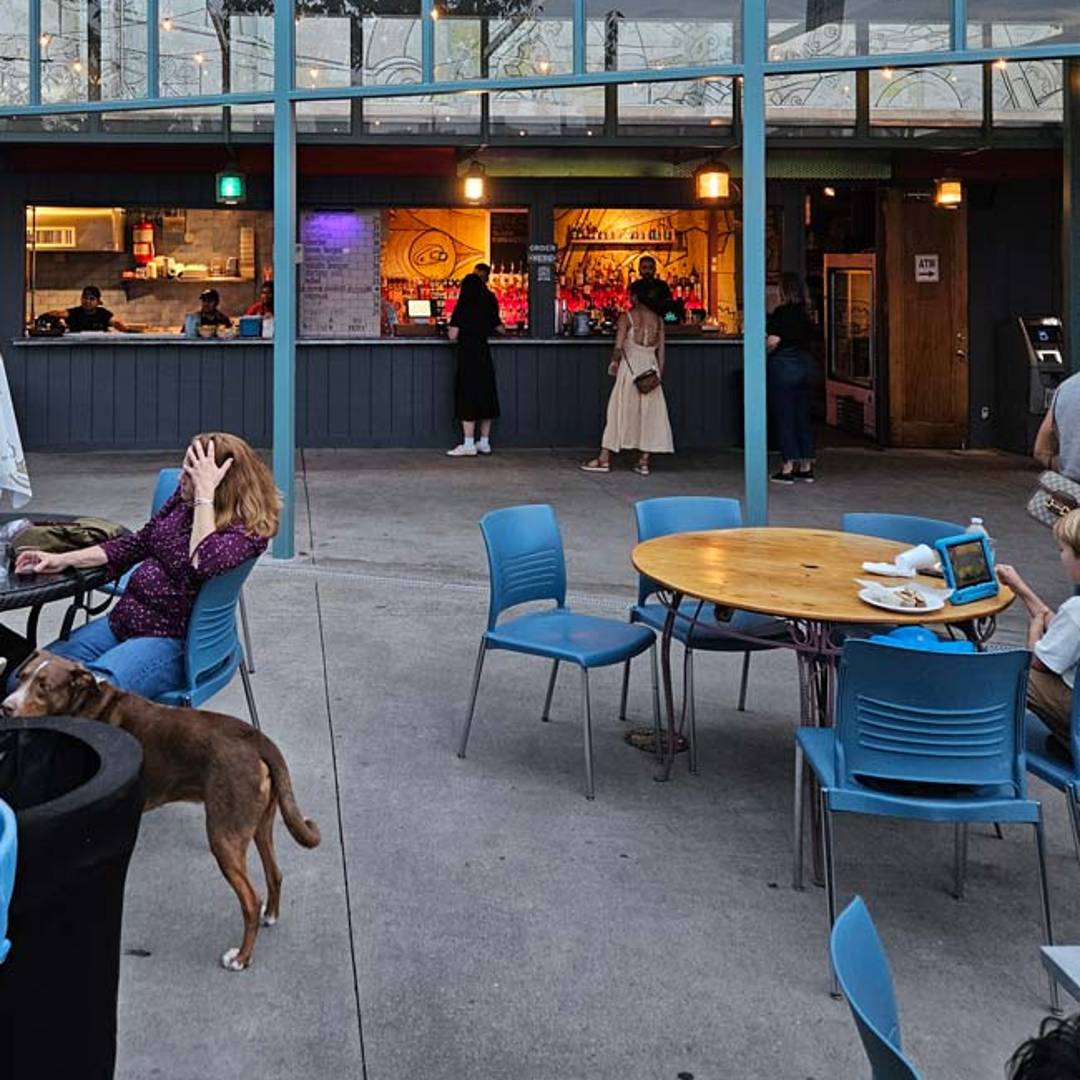 Anable Basin Sailing Bar & Grill Dog-Friendly Restaurant Queens