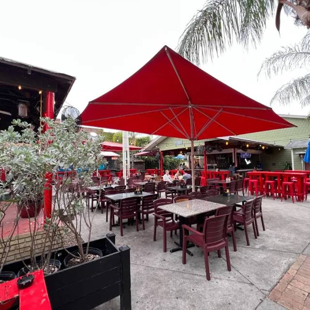 Gaspar's Grotto Dog-Friendly Restaurant Tampa