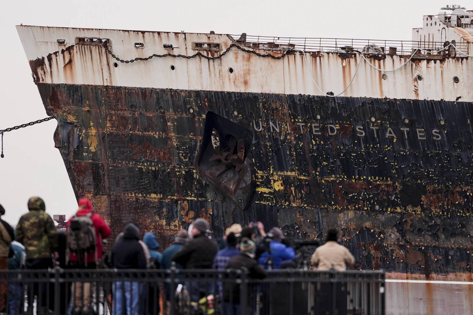 Front of a ship with "United States" visible on the side