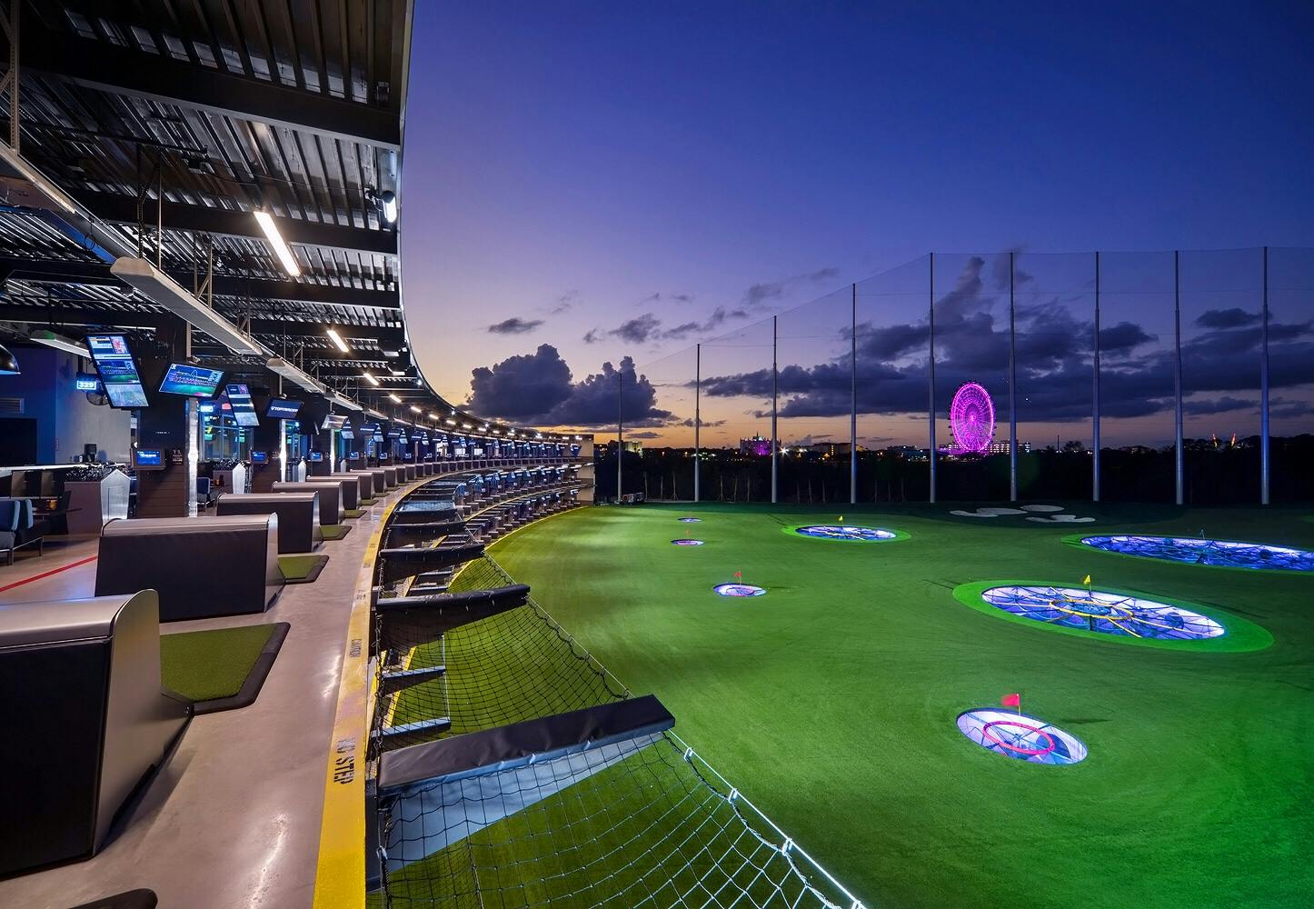 Topgolf Server Hourly Pay