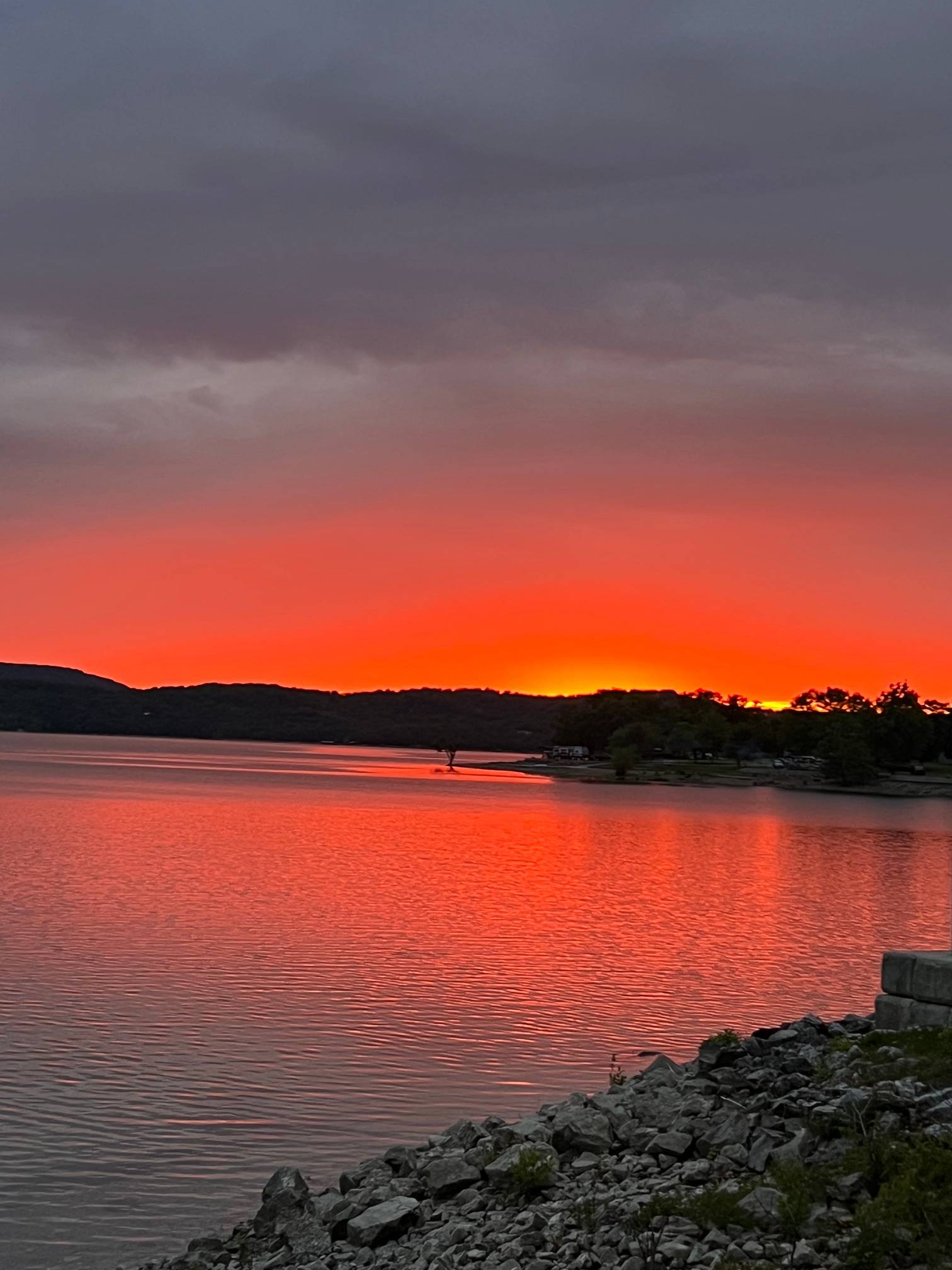 Beaver Lake Sunset - nwatravelguide