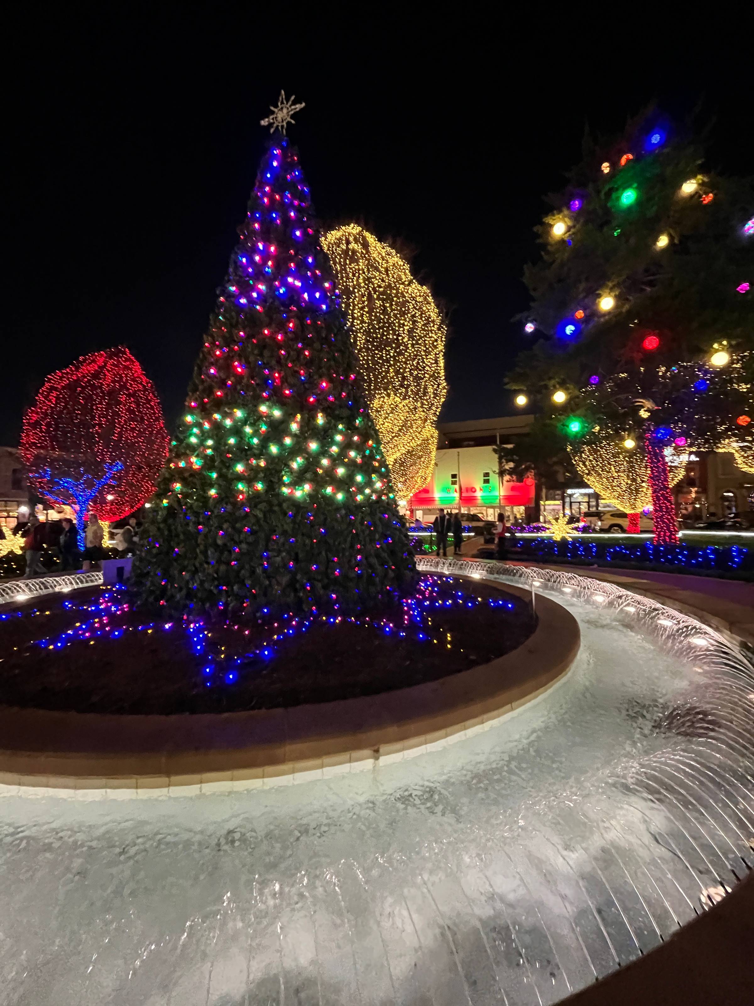 Downtown Bentonville at Christmas - nwatravelguide