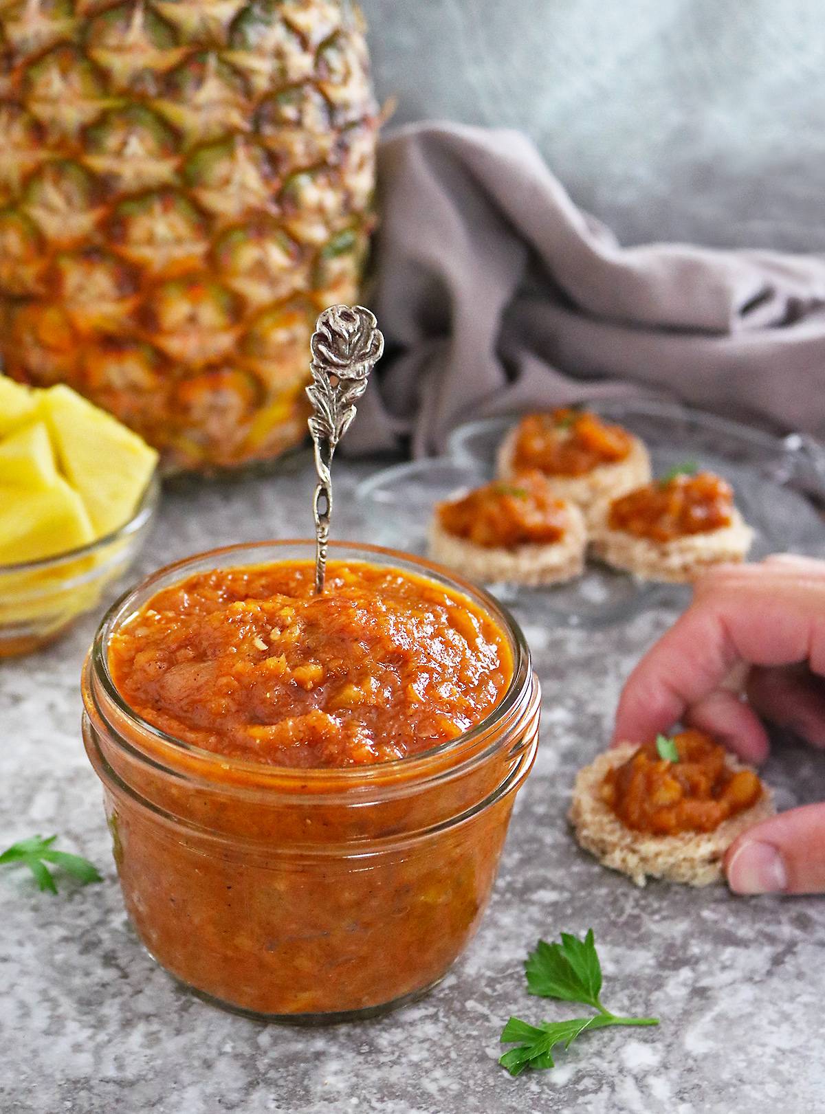 Pineapple chutney with crackers and cheese