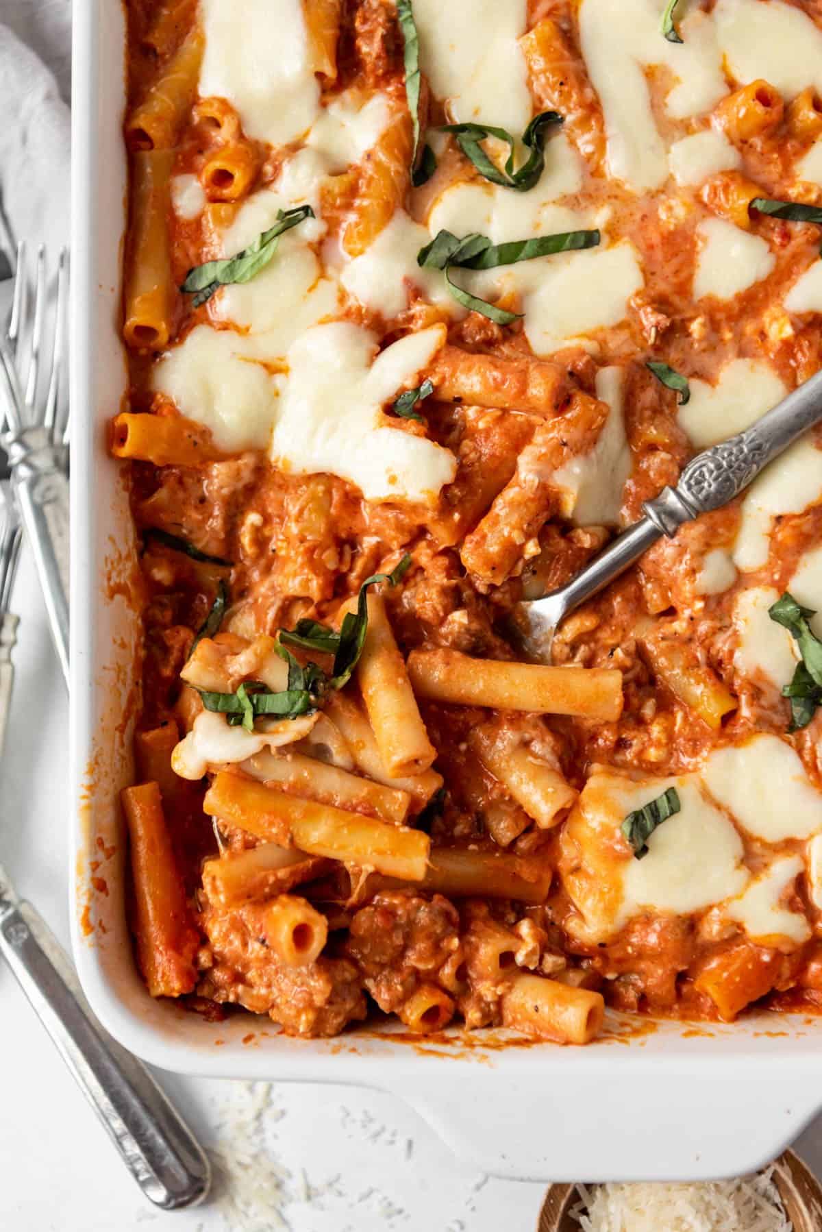 An image of Baked Ziti in a dish.