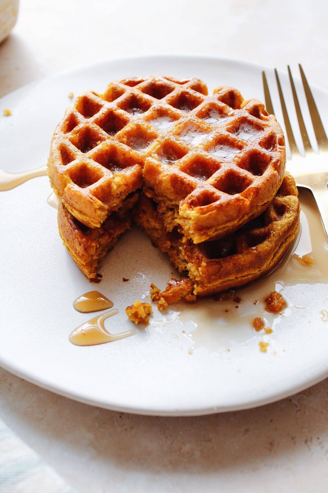 pumpkin spice waffles