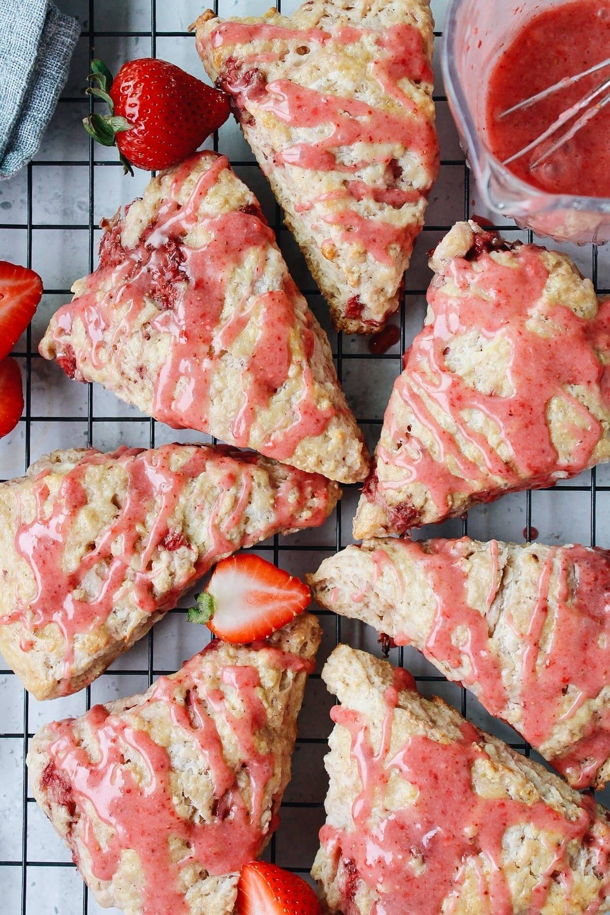strawberry buttermilk scones