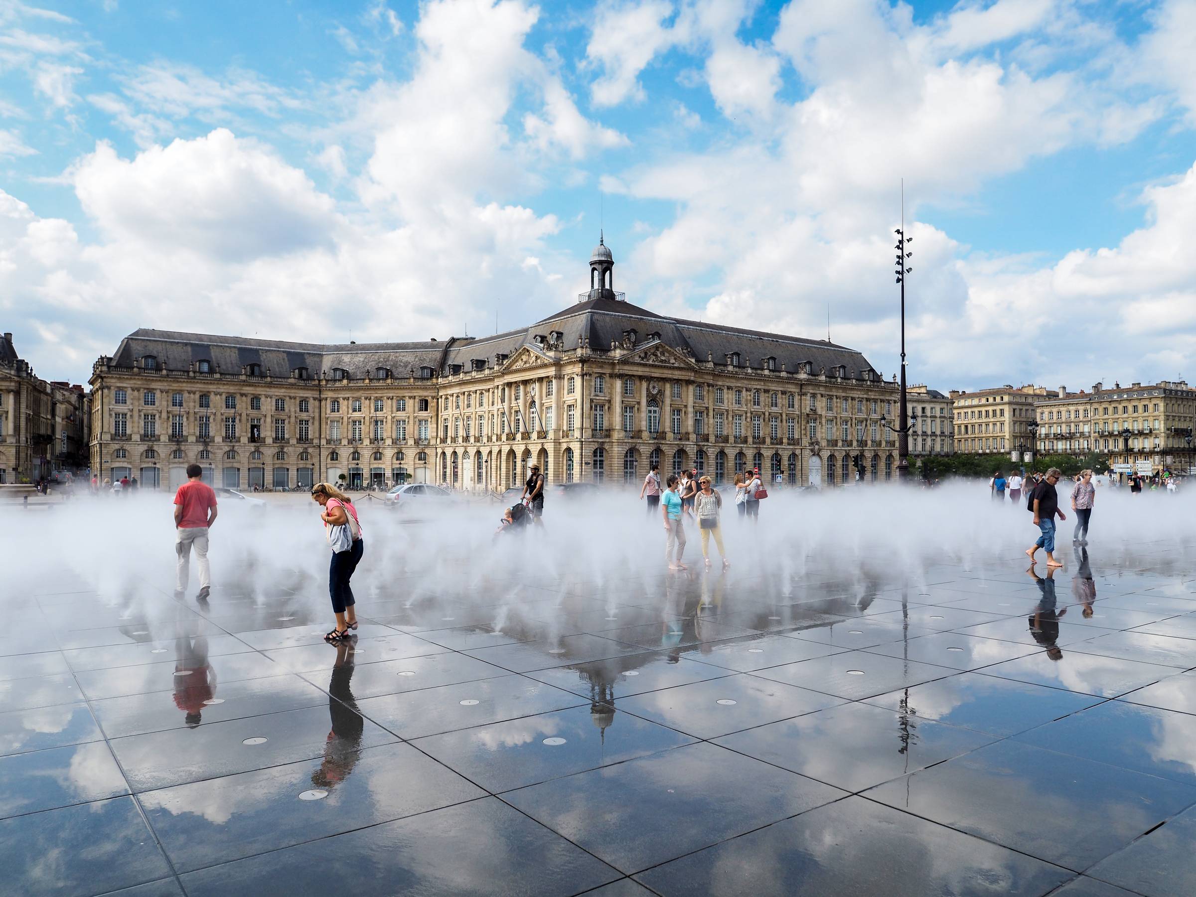 Bordeaux's magical Miror d'eau