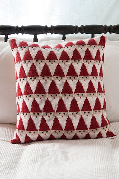 Santa pillow knitting pattern