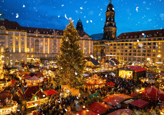 A beautiful view of the ocean and some buildings
