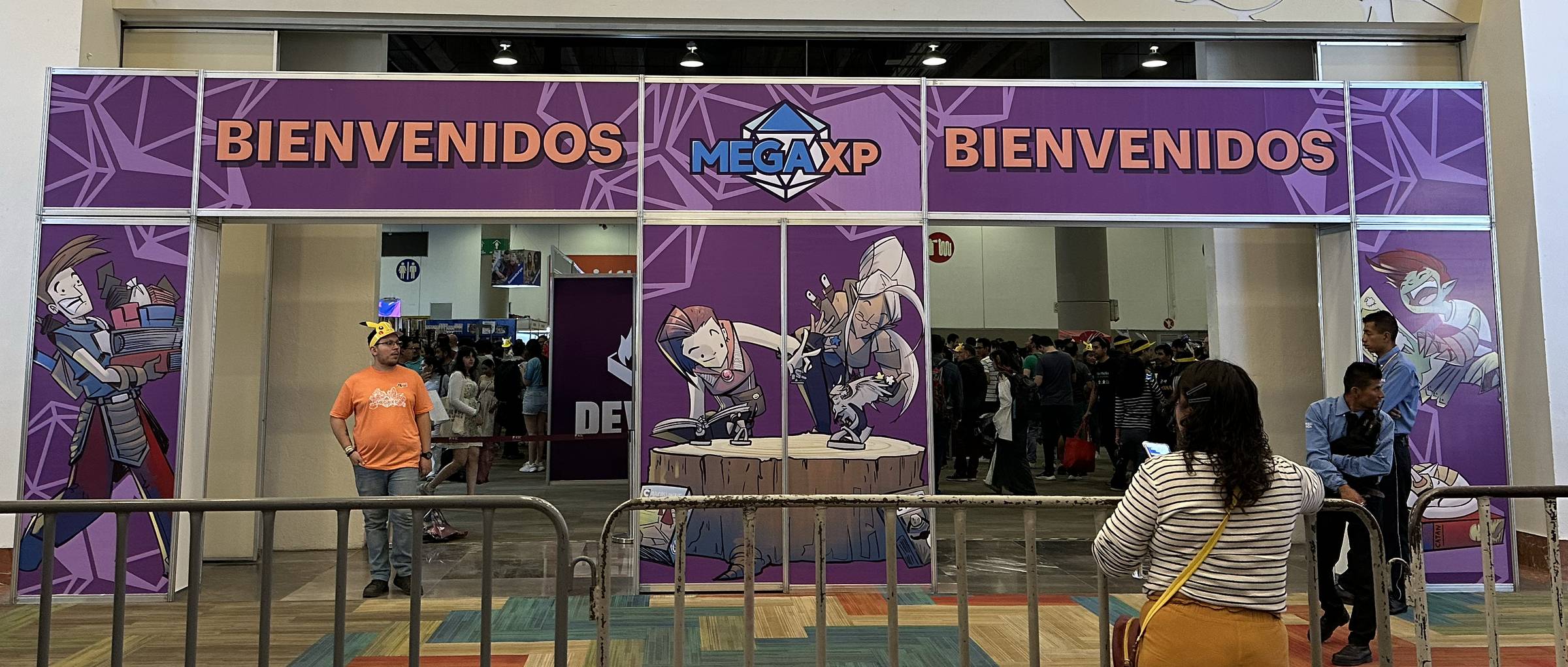 photo of the sign outside the entrance to MegaXP in Mexico City