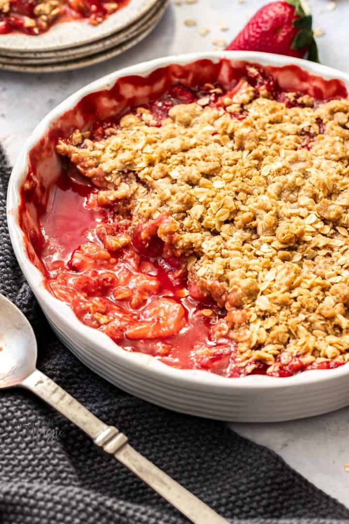 Strawberry crumble in a quiche dish.