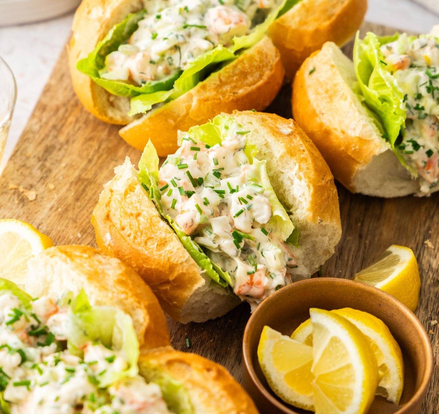 Small bread buns filled with prawns in a dressing.