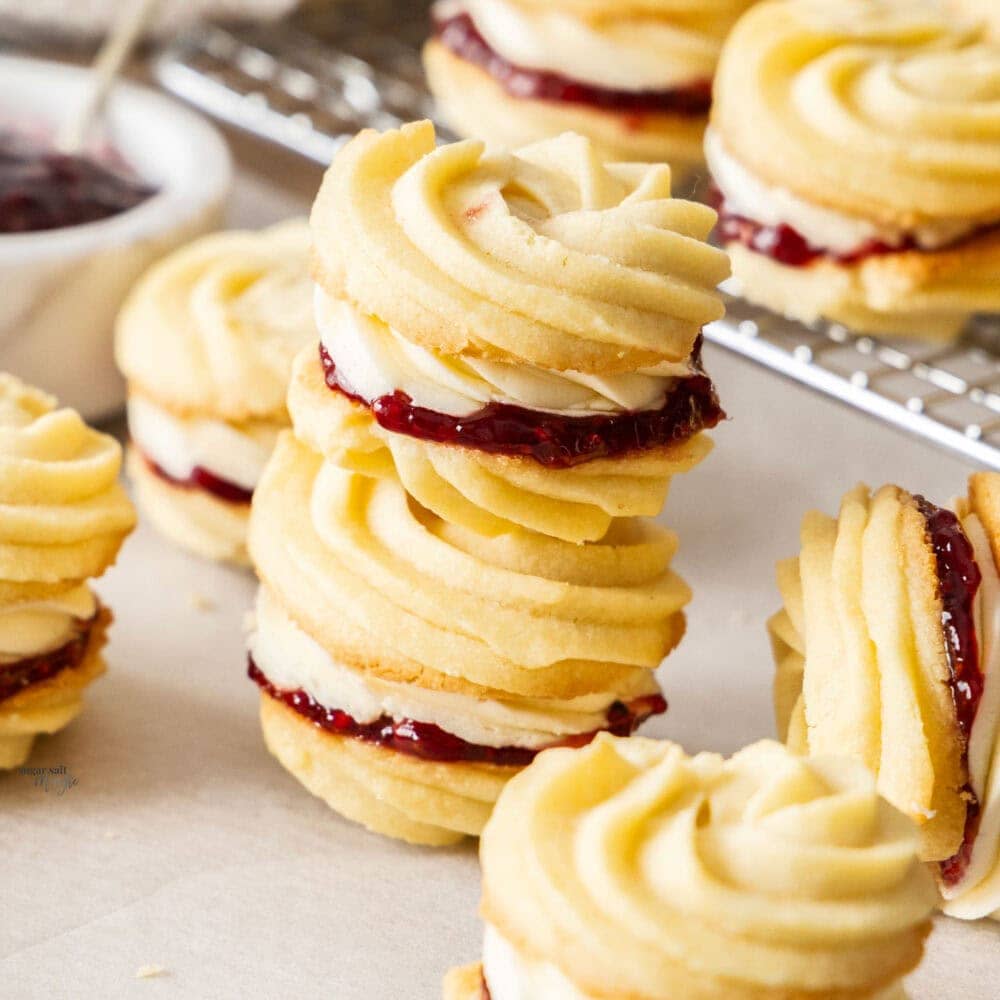 Two stacked Viennese whirls.
