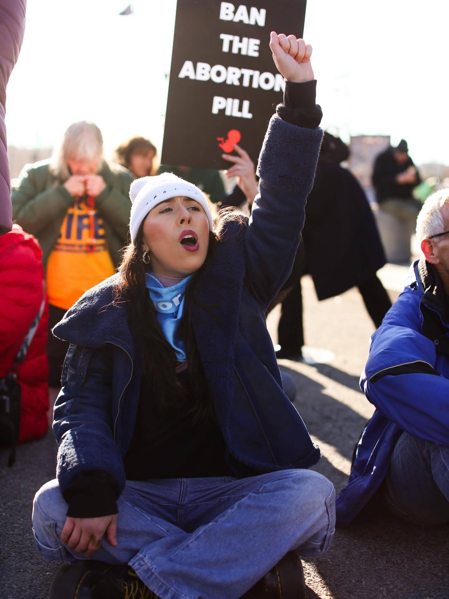 LEAVE EMBRYOS ALONE, MAN! 

DÉJENLOS EMBRIÓNES EN PAZ, ESE! 

📸: @cassidyelainephotography